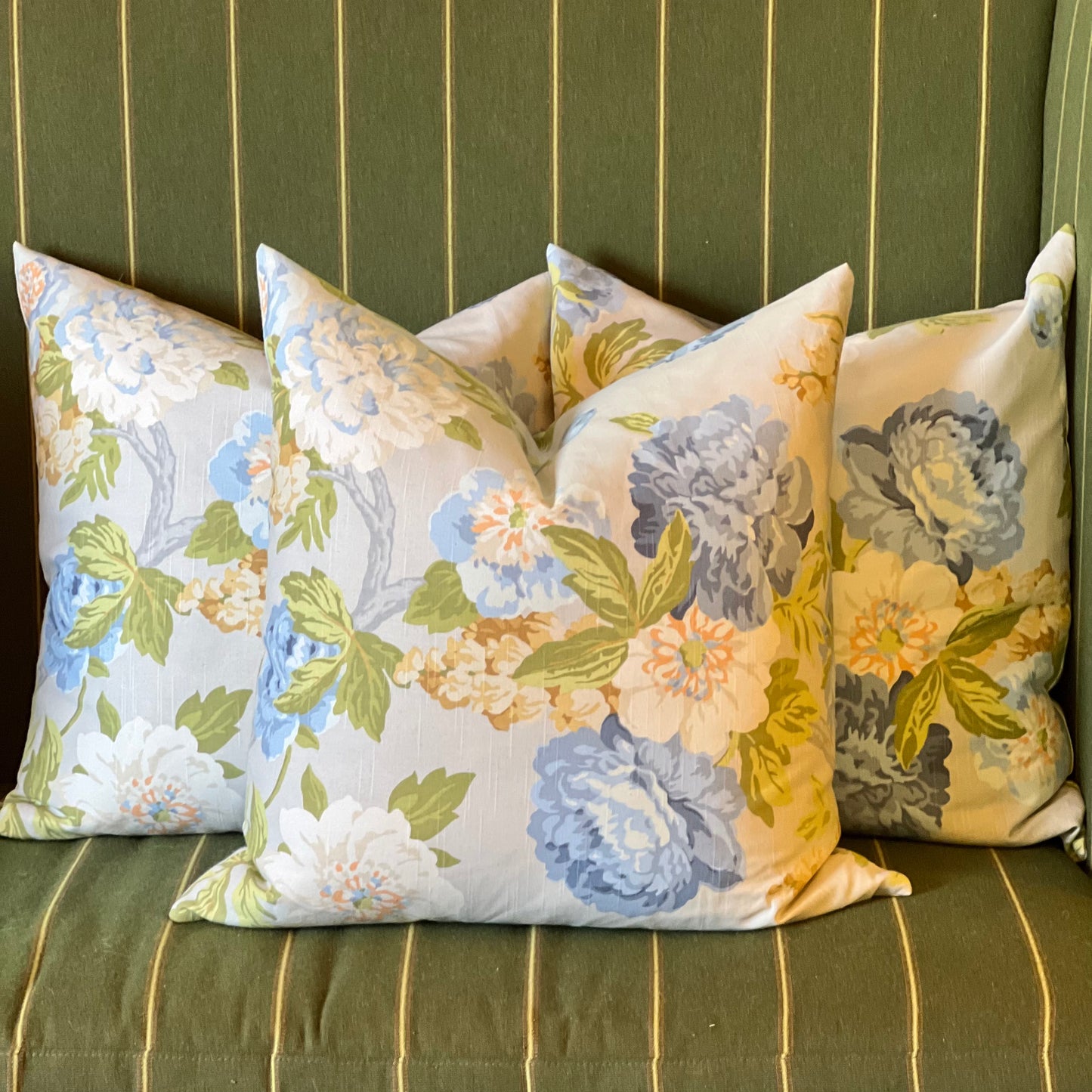 Super Bloom Pillow