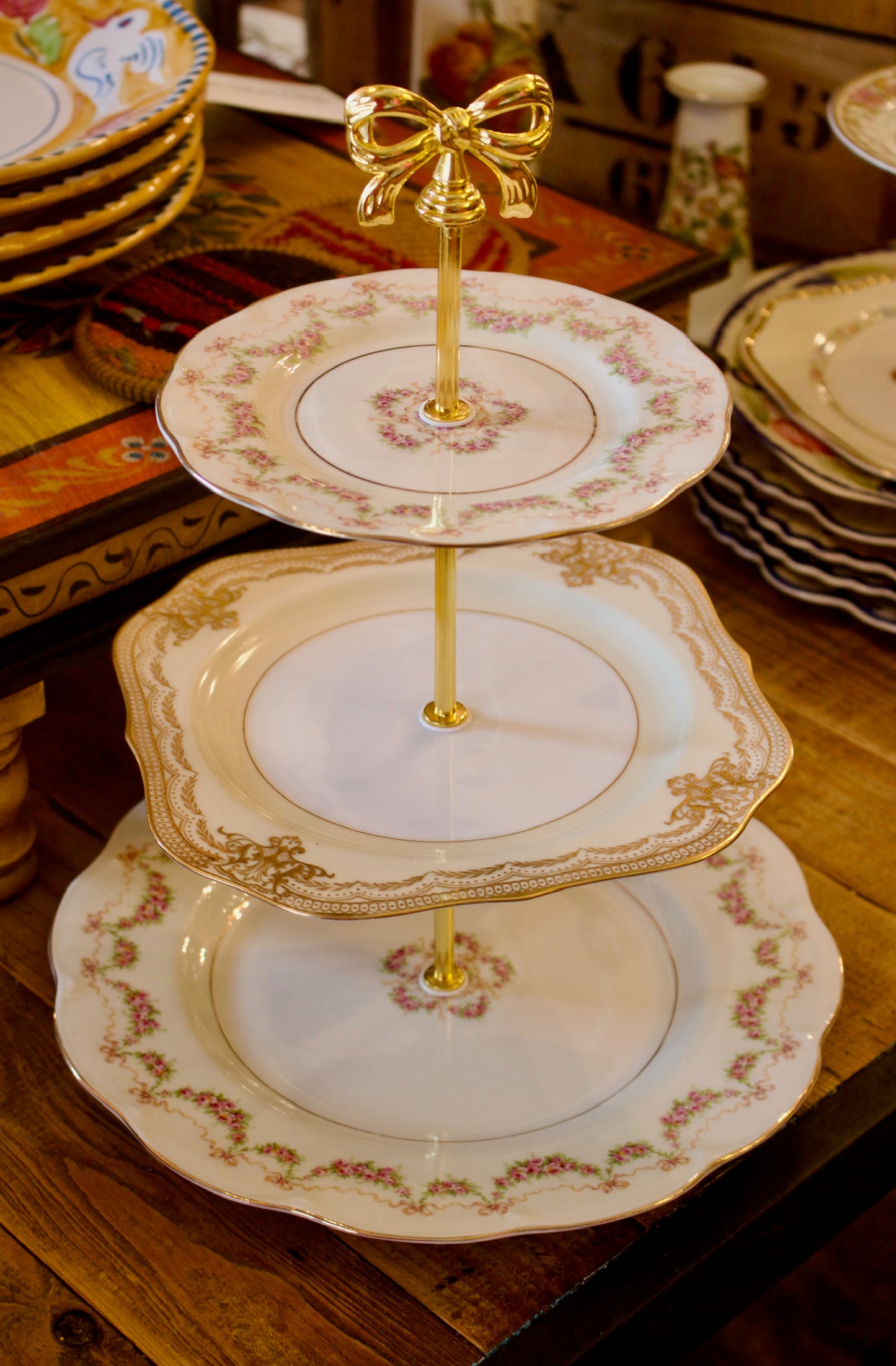 Haviland Hamilton Pattern Tiered Plate Stand