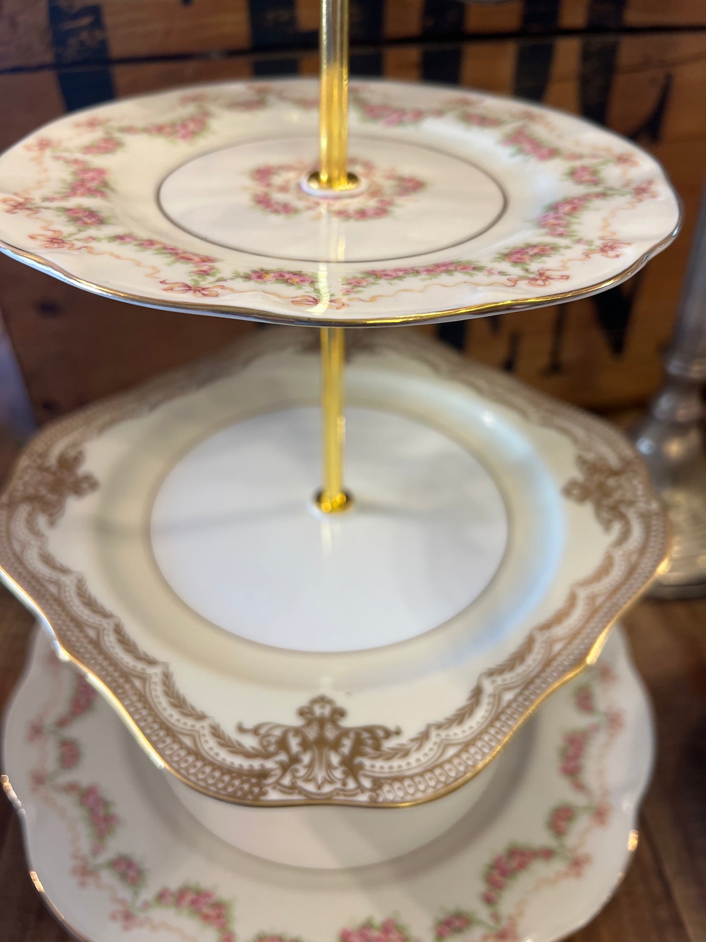 Haviland Hamilton Pattern Tiered Plate Stand