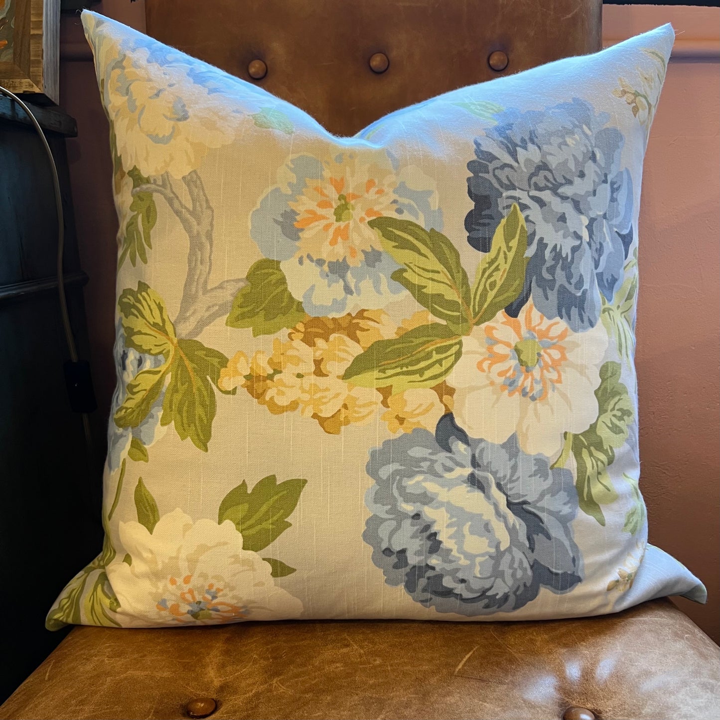 Super Bloom Pillow